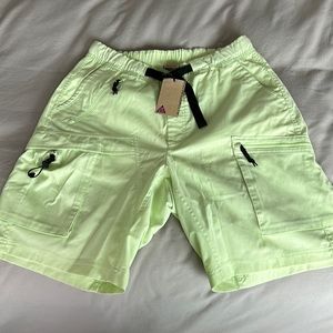 NIKE ACG Shorts Medium Lime Green